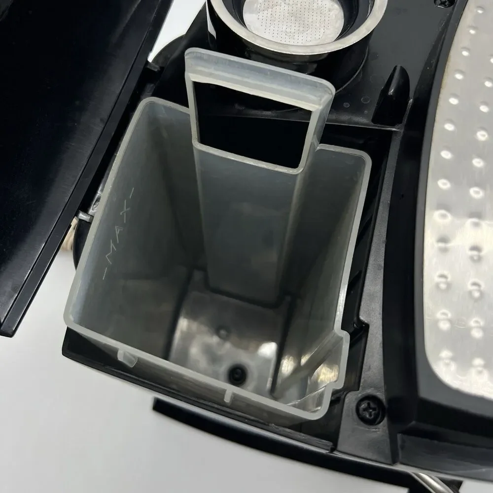 DeLonghi EC155 Espresso Machine Black/Silver Portafilter Filter Frother  No Tray